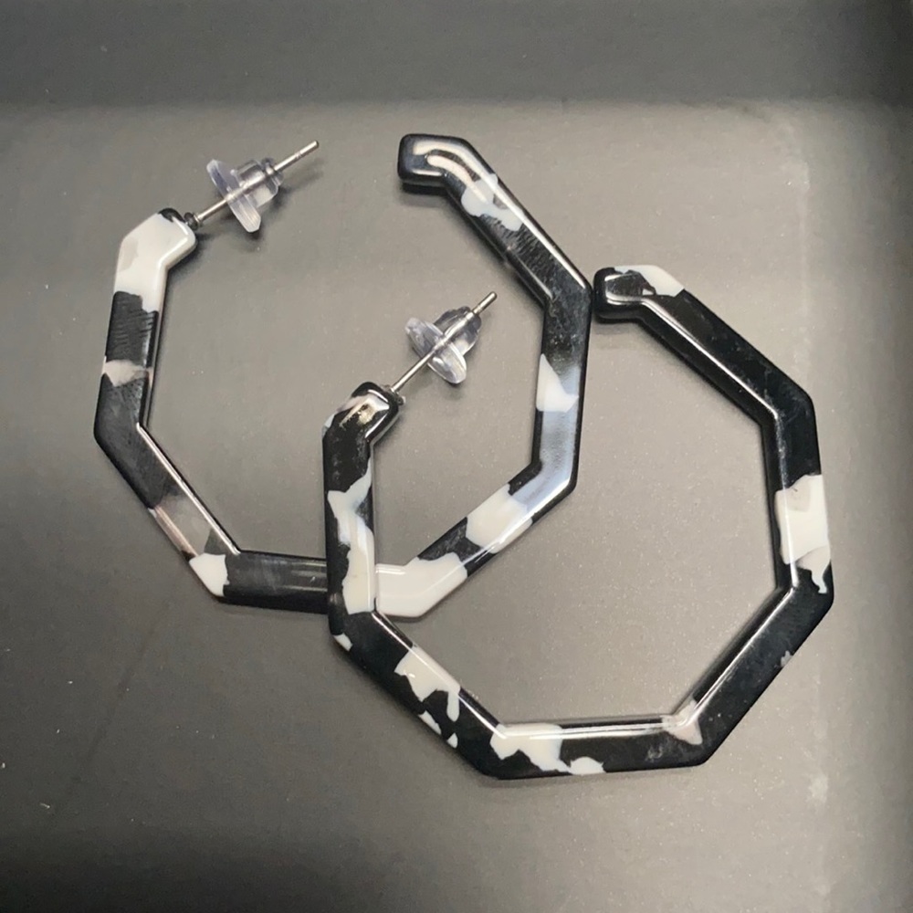 B&W Hexagon Acrylic Hoops